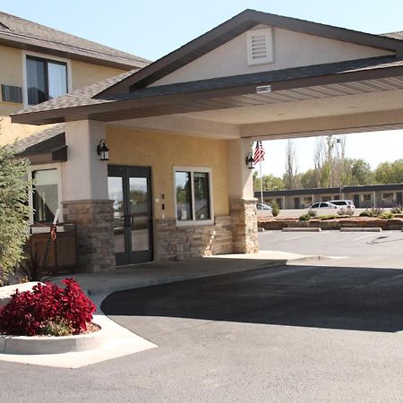 Super 8 By Wyndham Montrose Motel Ngoại thất bức ảnh