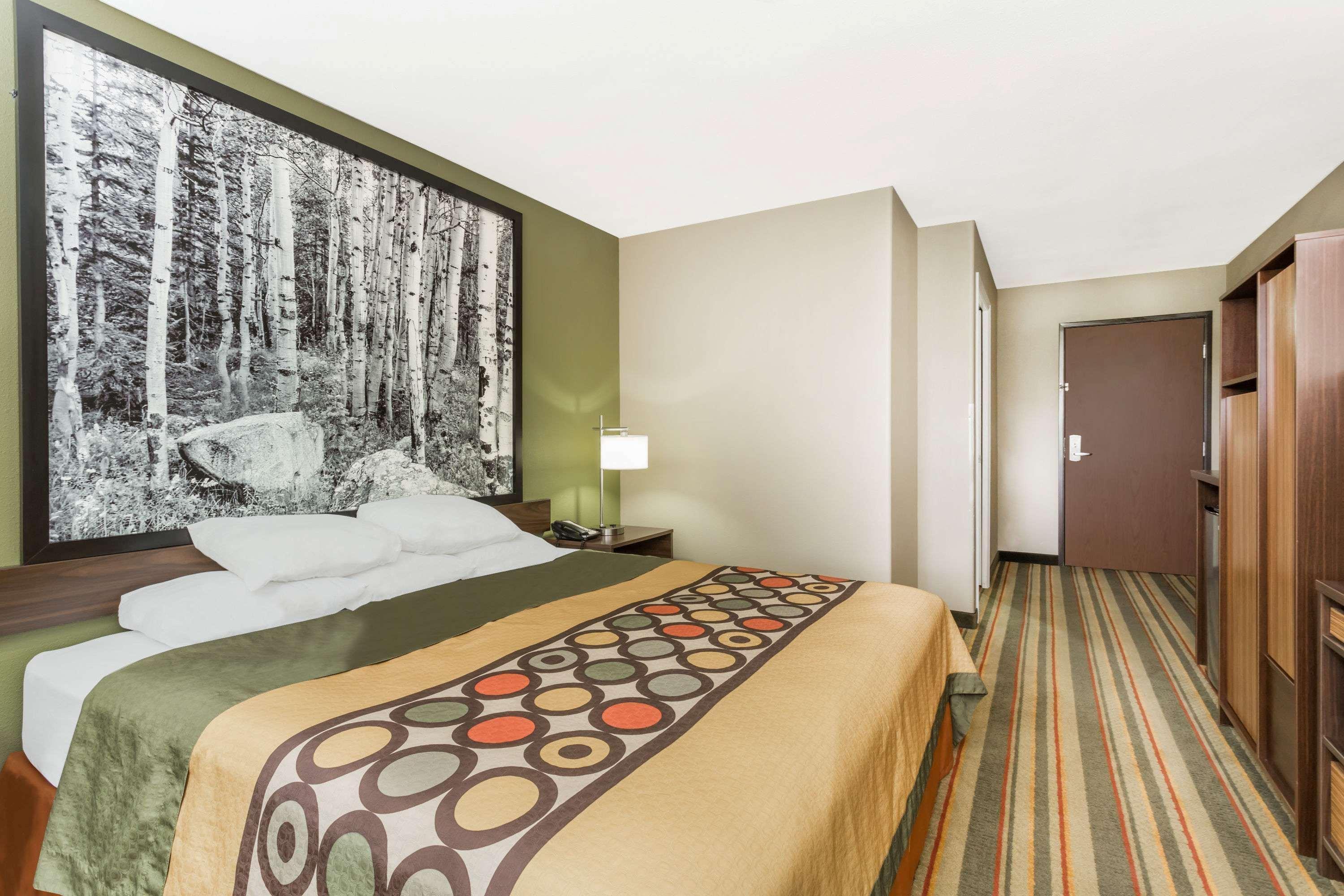 Super 8 By Wyndham Montrose Motel Ngoại thất bức ảnh