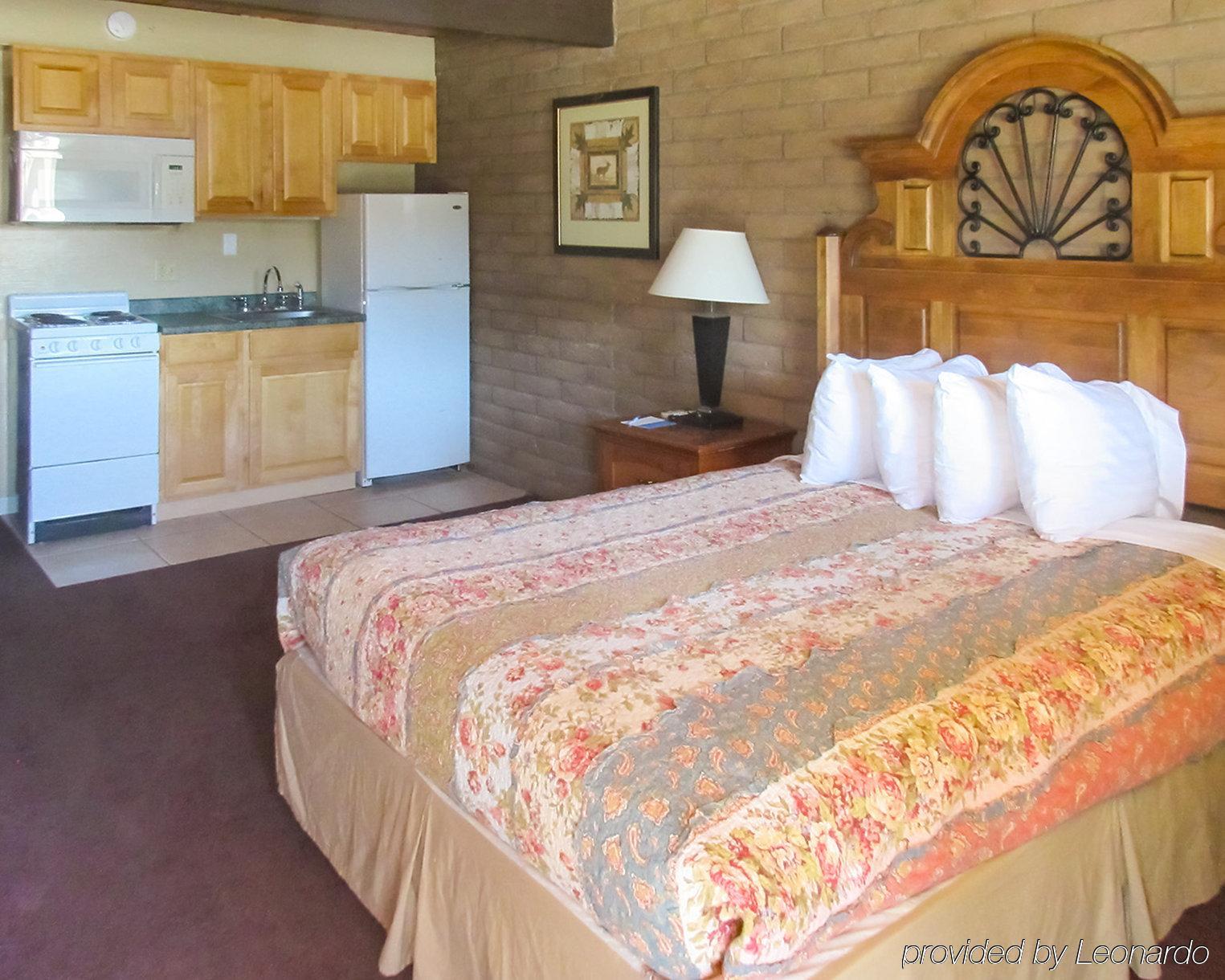 Super 8 By Wyndham Montrose Motel Ngoại thất bức ảnh