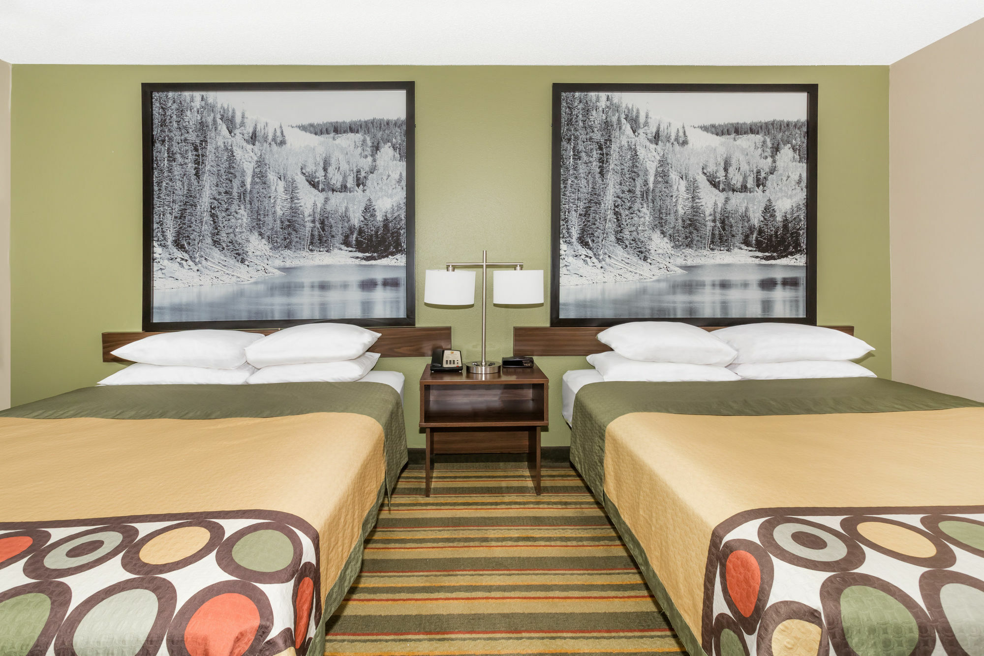 Super 8 By Wyndham Montrose Motel Ngoại thất bức ảnh